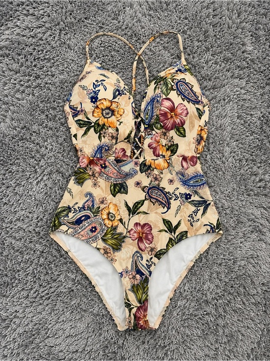 Jets By Jessika Allen Other - JETS Australia by Jessika Allen - Floral Paisley One-Piece Swimsuit